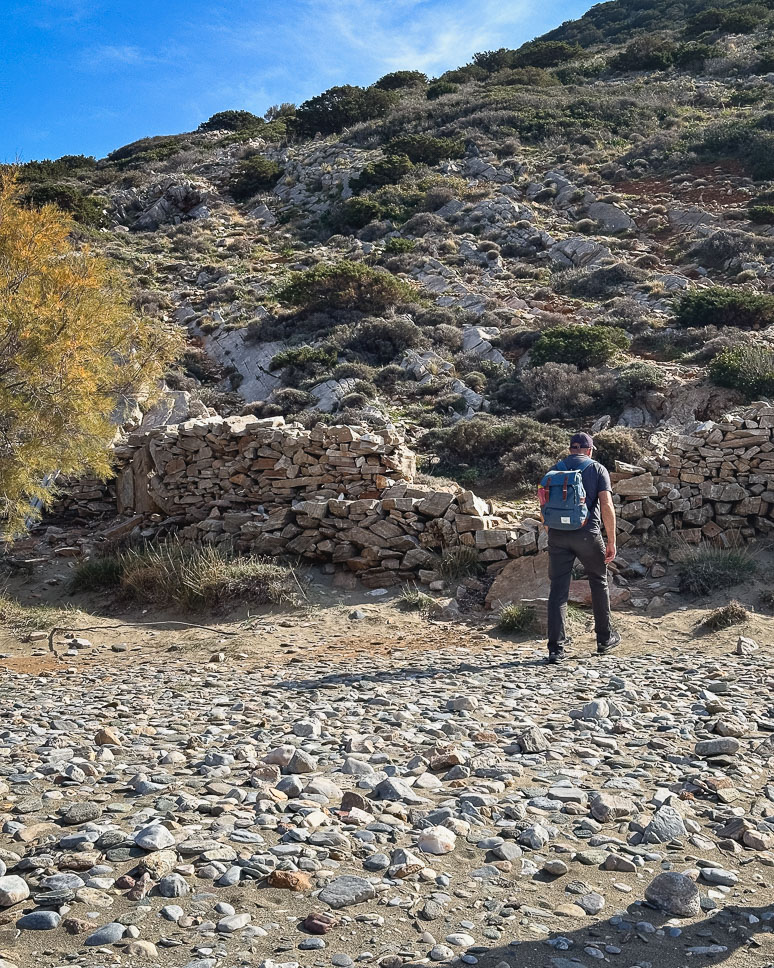 Hike Varvaroussa to Delfini start
