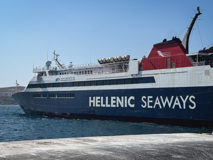 The cheapest way to island-hop around the Cyclades: the Artemis ferry (2026-2027 guide)