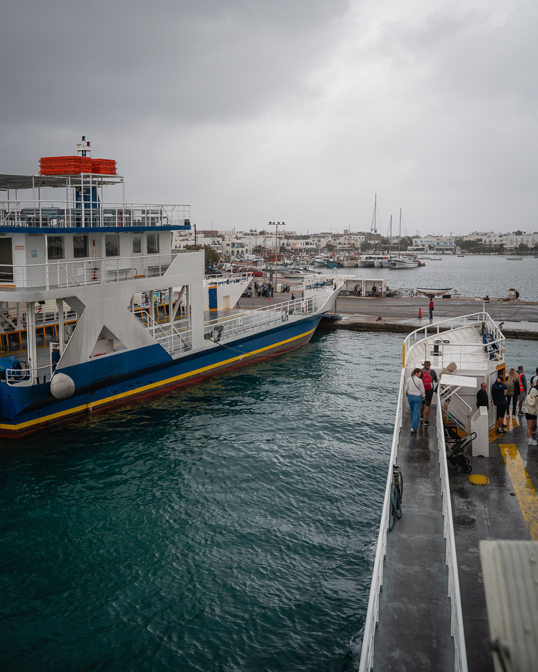 ferry from Paros to Antiparos