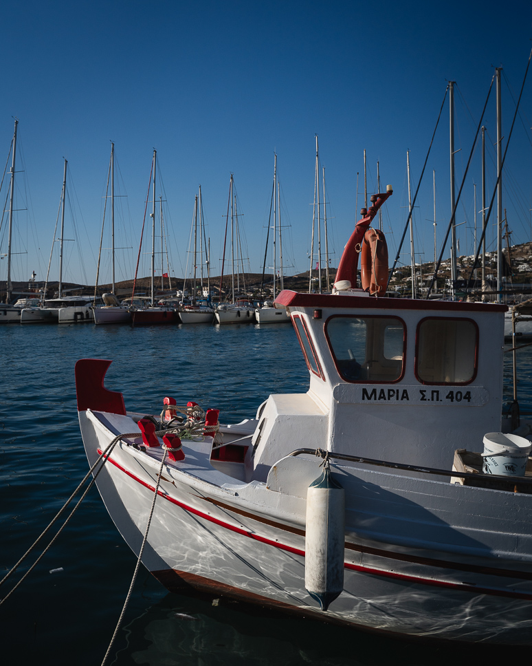 picture of a boat in parikia harbor in Paros