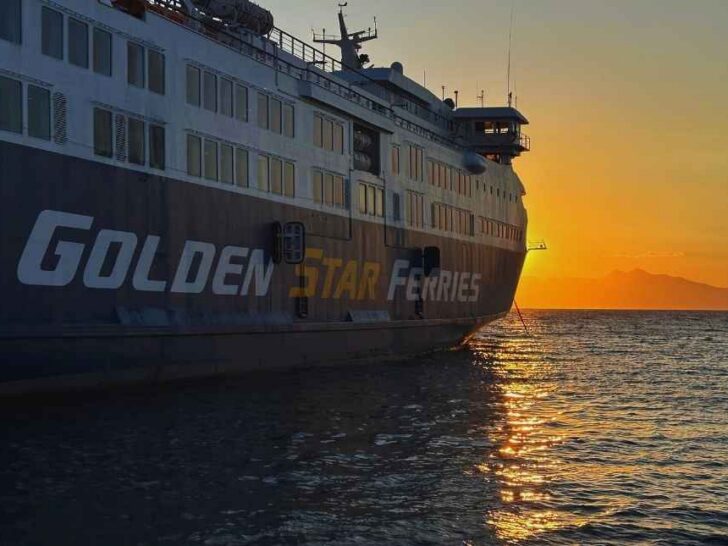 Where to stay in Athens before taking a ferry to the Cyclades: Piraeus or Rafina?